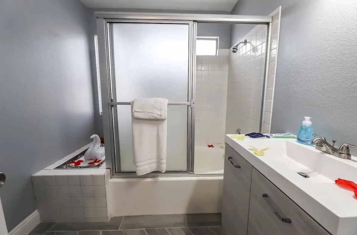 Сasa de vacaciones Vegas Living Gorgeous Home With Pool Near The Strip Las Vegas