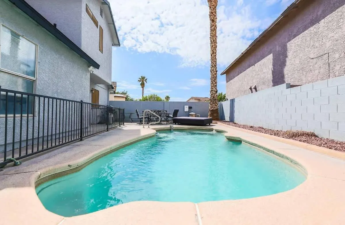 Vegas Living Gorgeous Home With Pool Near The Strip Las Vegas